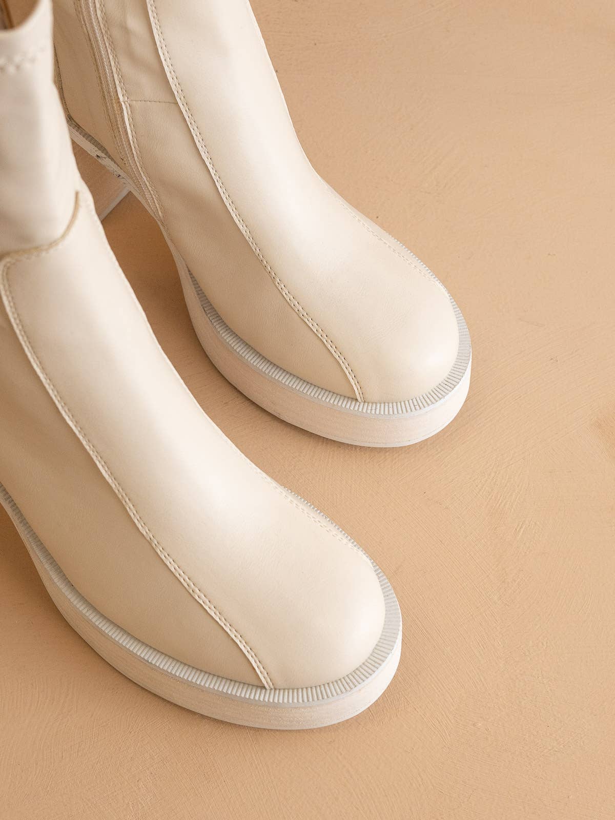 the josephine beige | platform short boots
