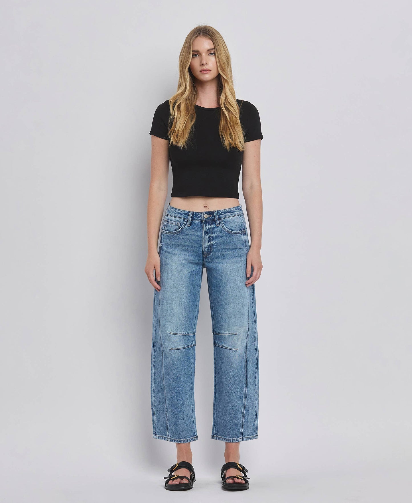 HIGH RISE DART STRUCTURED FIT BARREL LEG JEANS