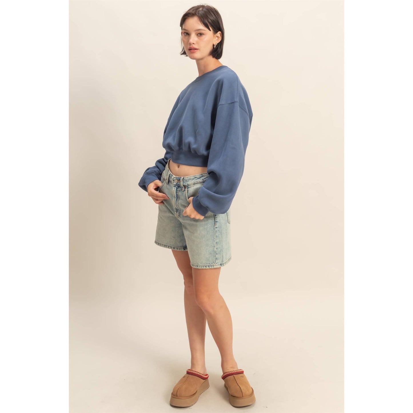 every day long sleeve cropped sweatshirt