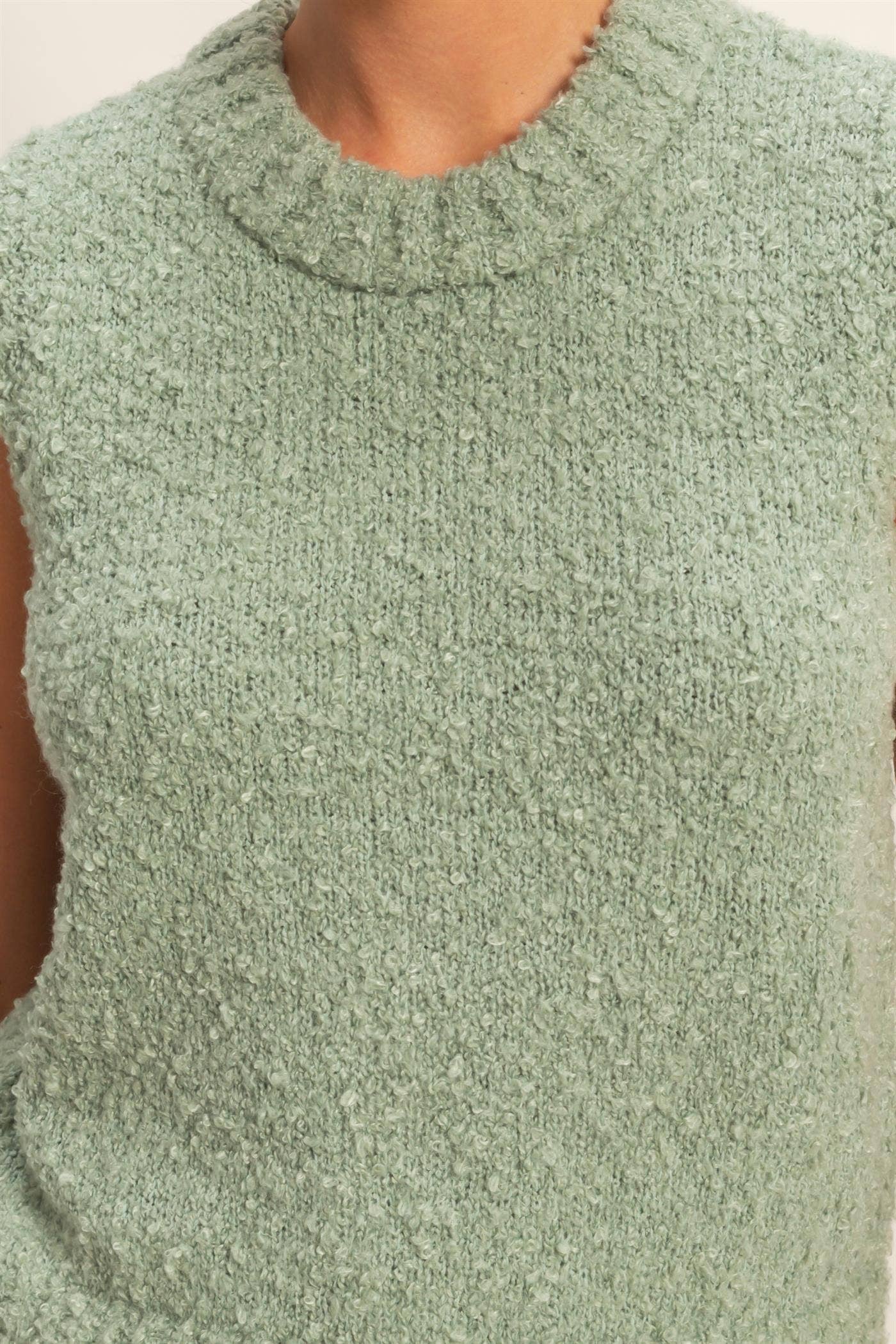 crew neck sleeveless sweater