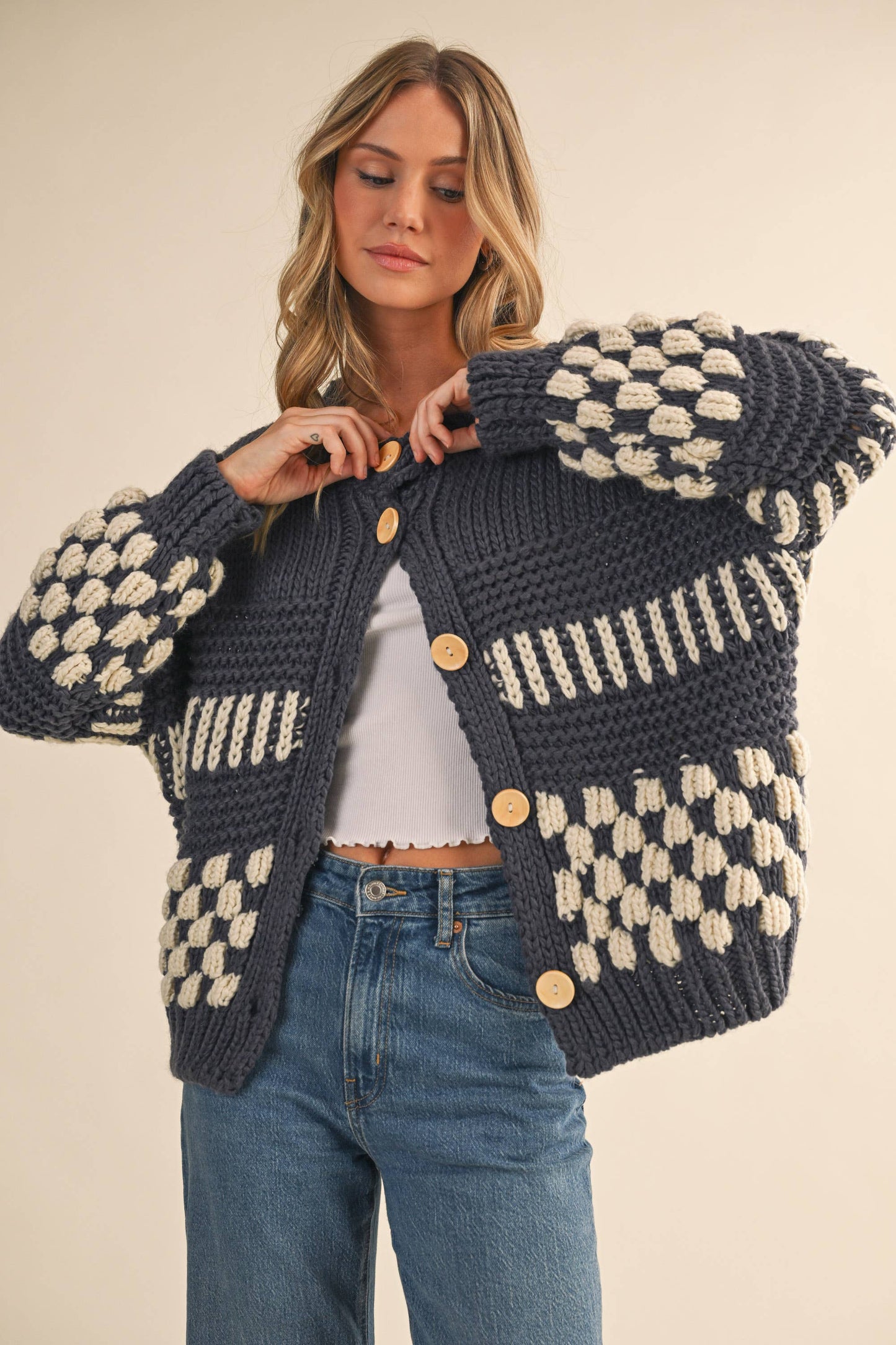 checkered pattern chunky knit cardigan