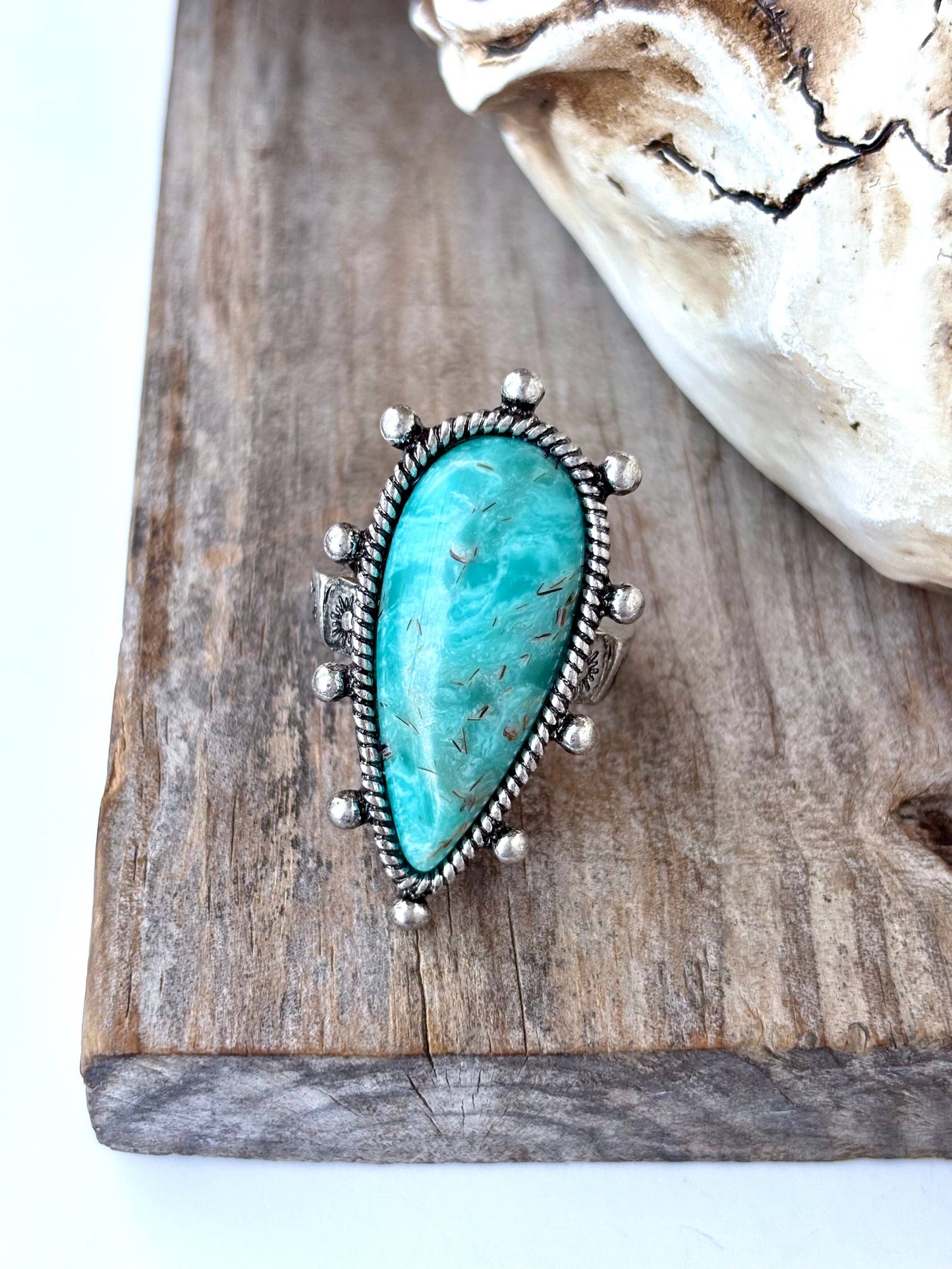 Western teardrop ring