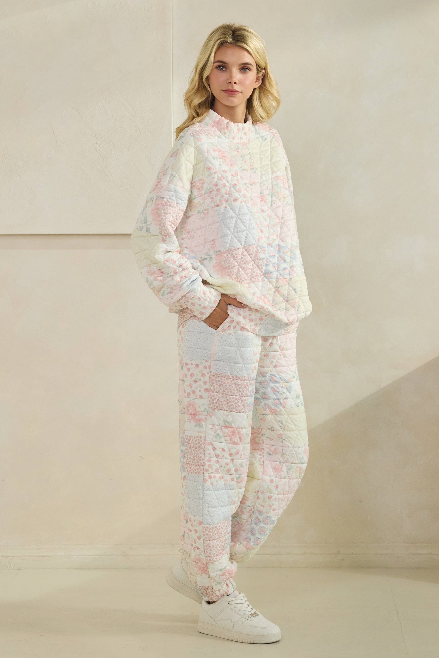 Floral textured lounge pants