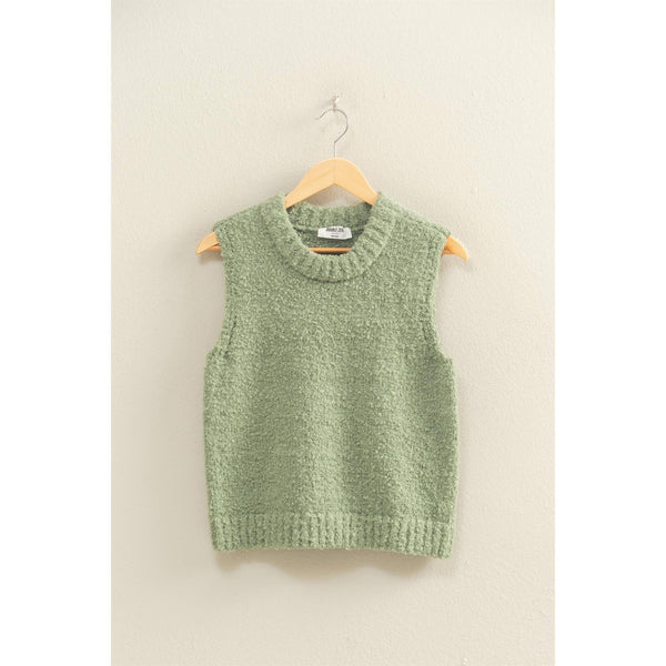crew neck sleeveless sweater