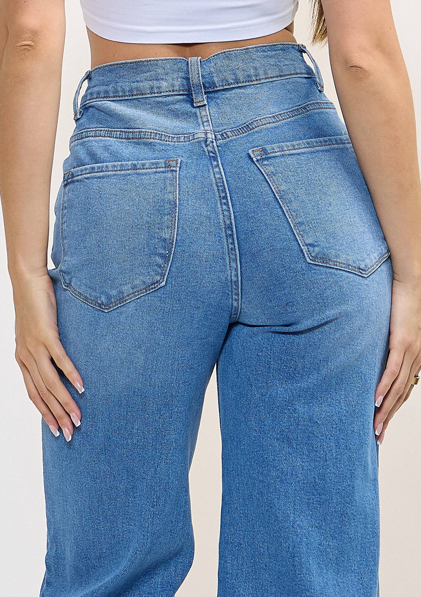 Wide-Leg Jeans