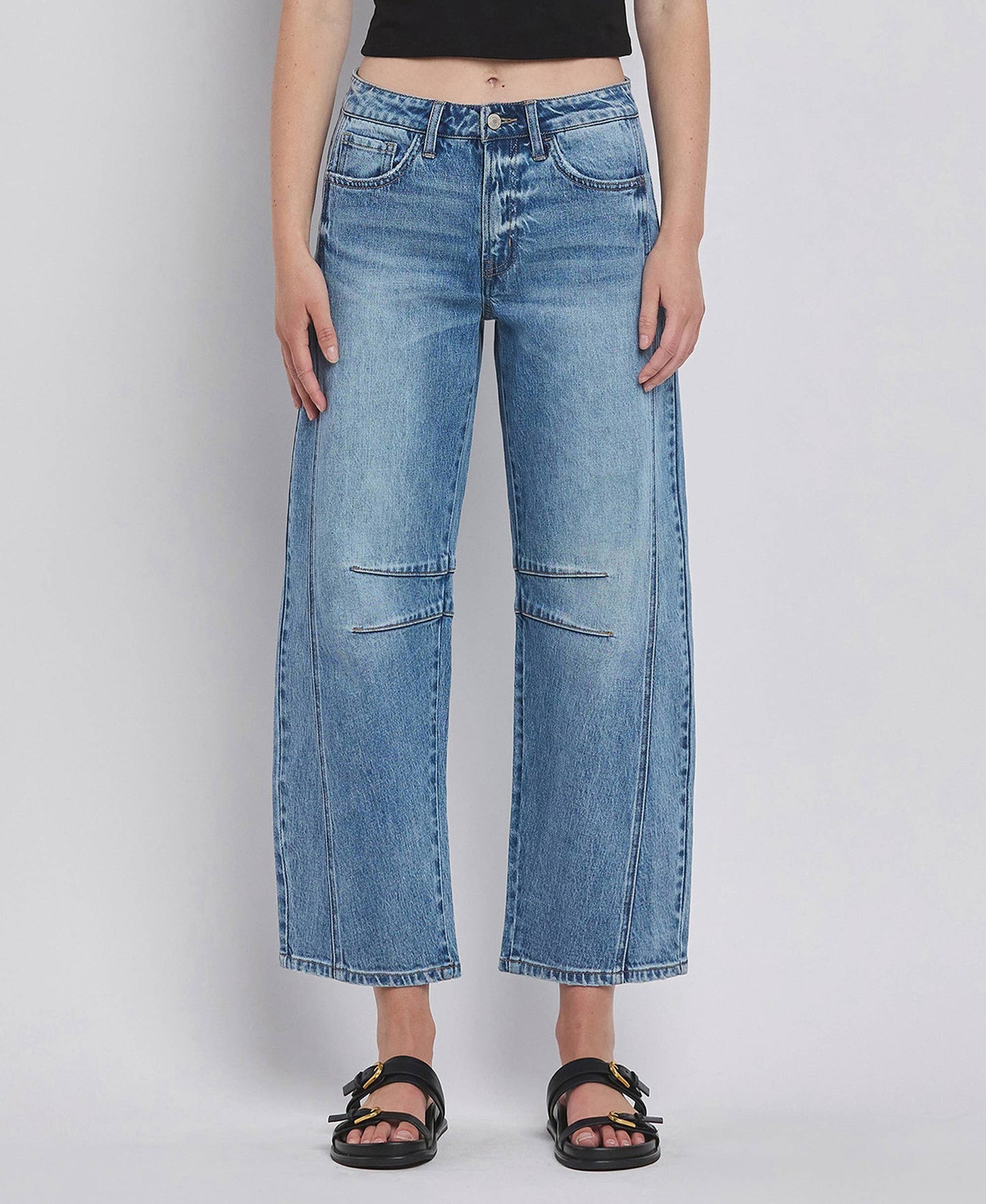 HIGH RISE DART STRUCTURED FIT BARREL LEG JEANS