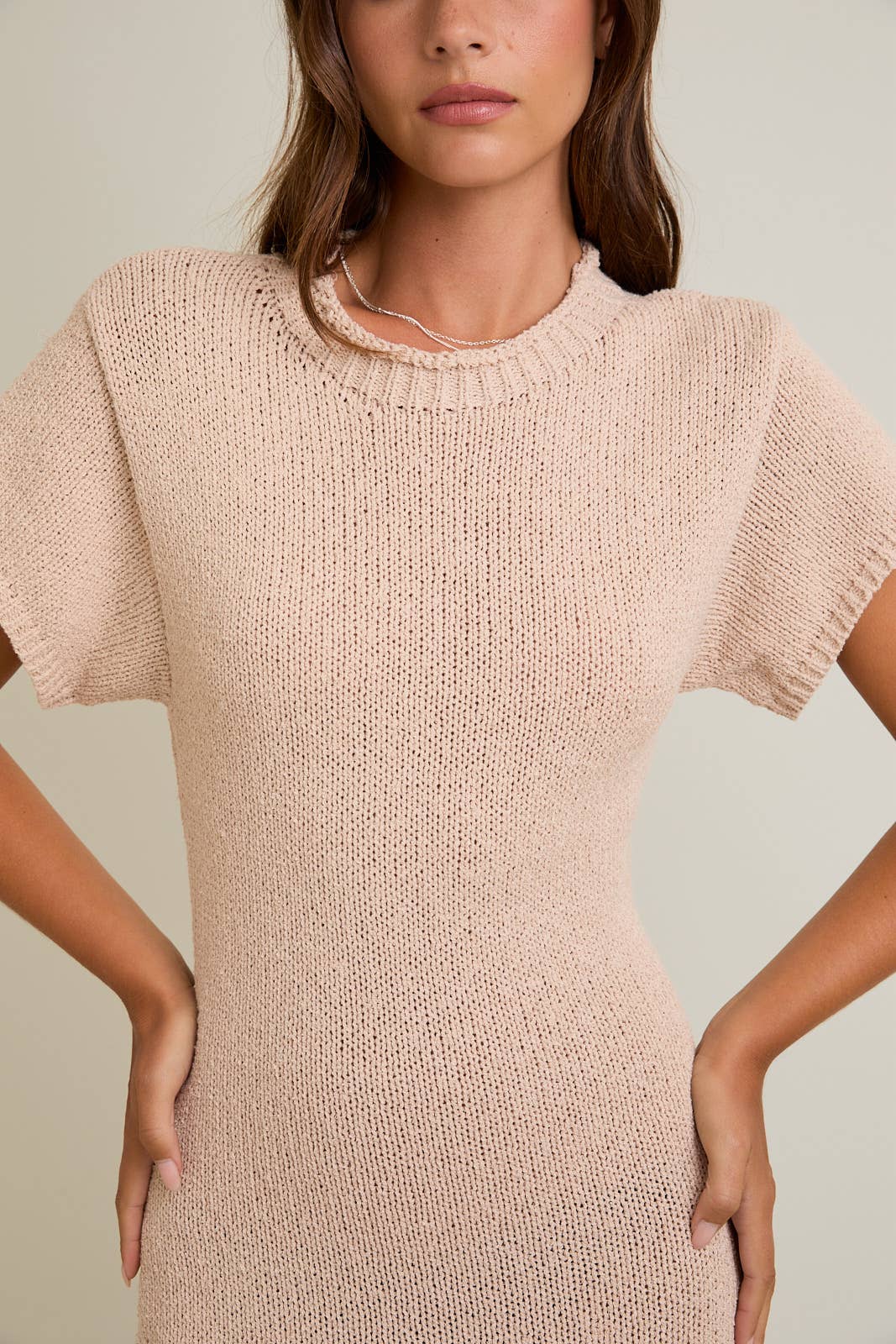 ROUND NECK SHORT SLEEVE SWEATER MIDI DRESS