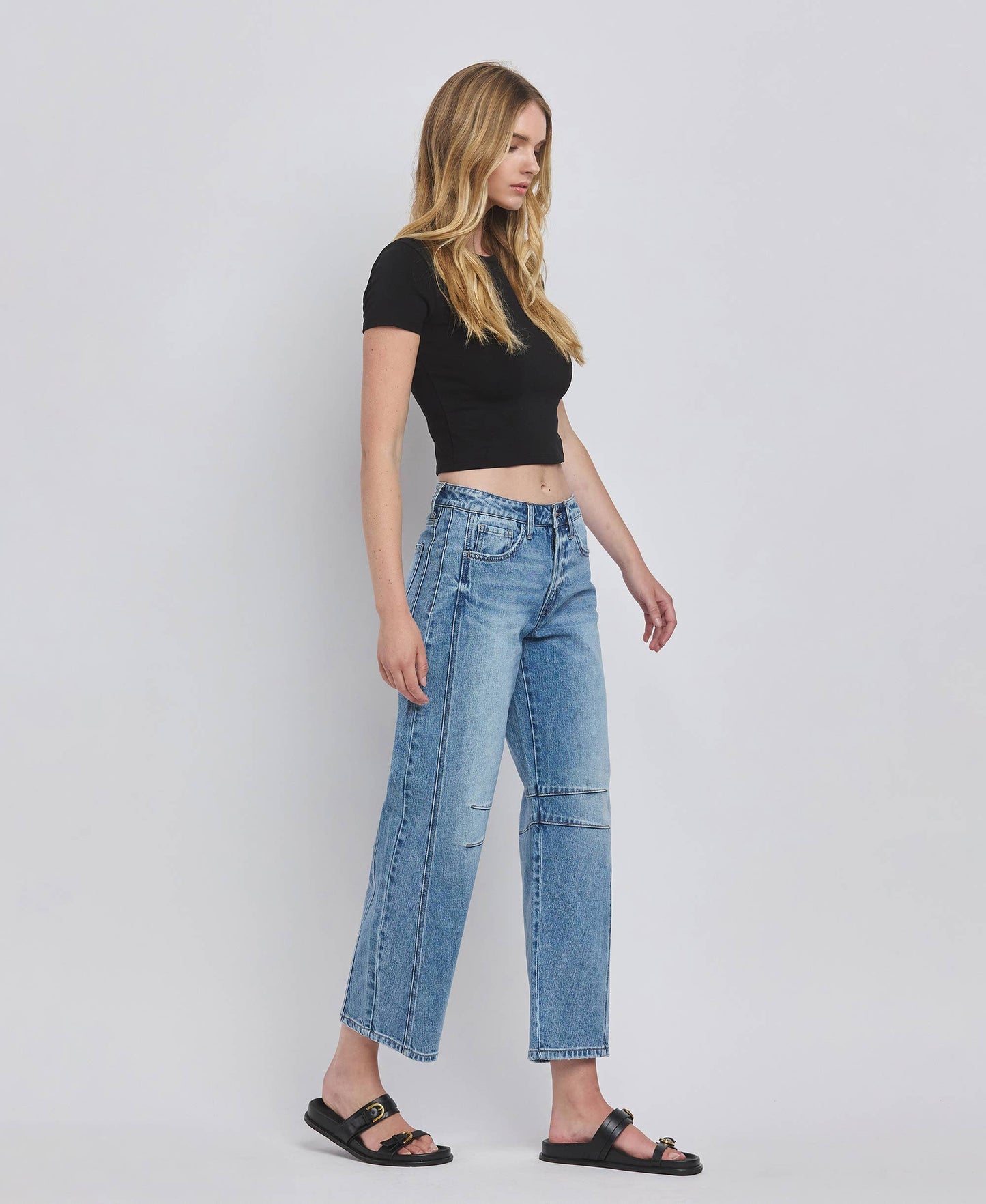 HIGH RISE DART STRUCTURED FIT BARREL LEG JEANS